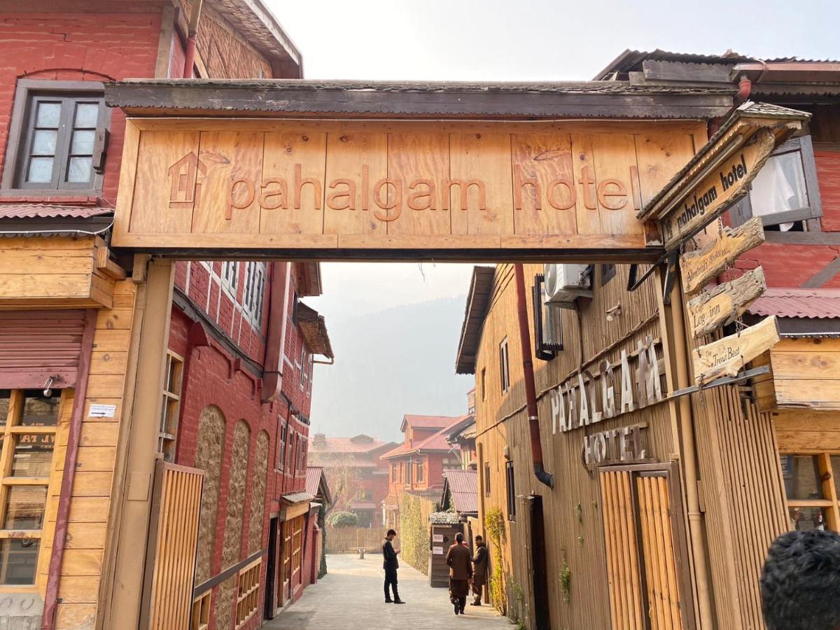 в Pahalgam — 100 кв. м., спальни: 1, собственных ванных: 1 Экстерьер фото
