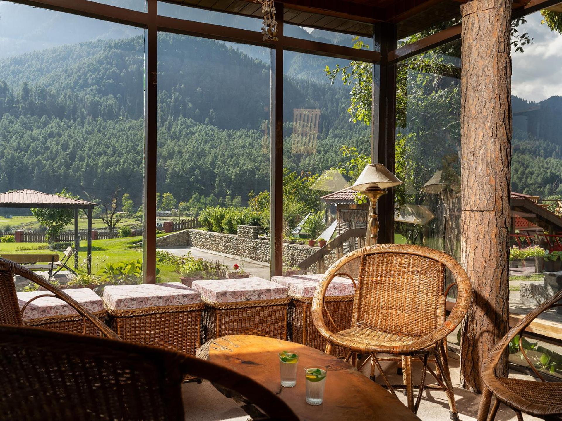 в Pahalgam — 100 кв. м., спальни: 1, собственных ванных: 1 Экстерьер фото