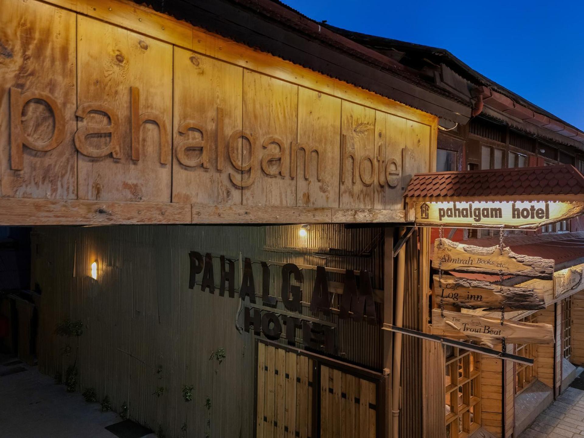 в Pahalgam — 100 кв. м., спальни: 1, собственных ванных: 1 Экстерьер фото